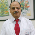 Dr.-Neeraj-Jain-at-Max-Hospital